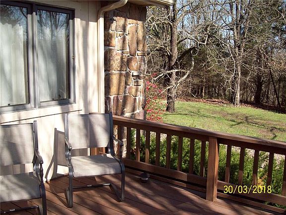 3rd image of 38 Dunsford Dr