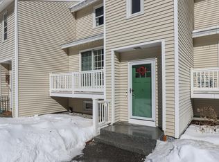 5 Pine Meadows Dr, Exeter, NH 03833