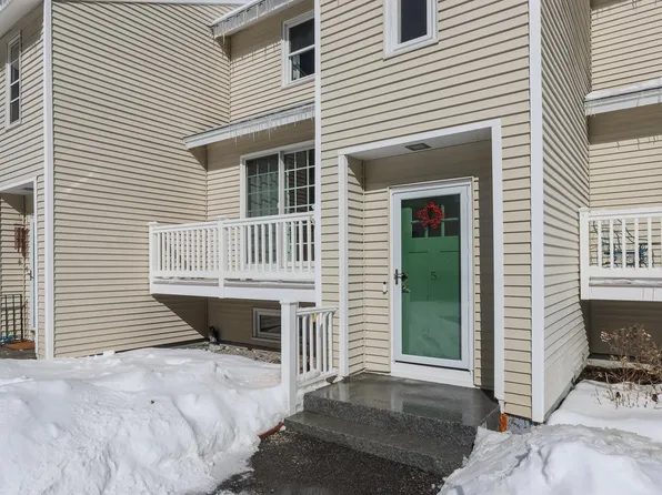 5 Pine Meadows Drive, Exeter, NH 03833