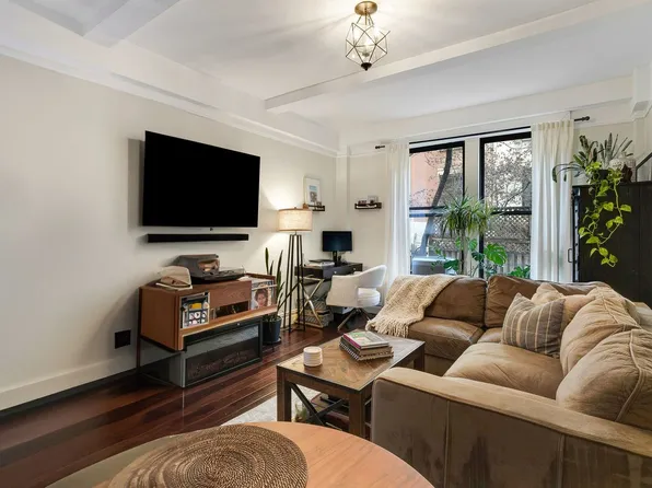 114 West 70th Street image 1 of 9