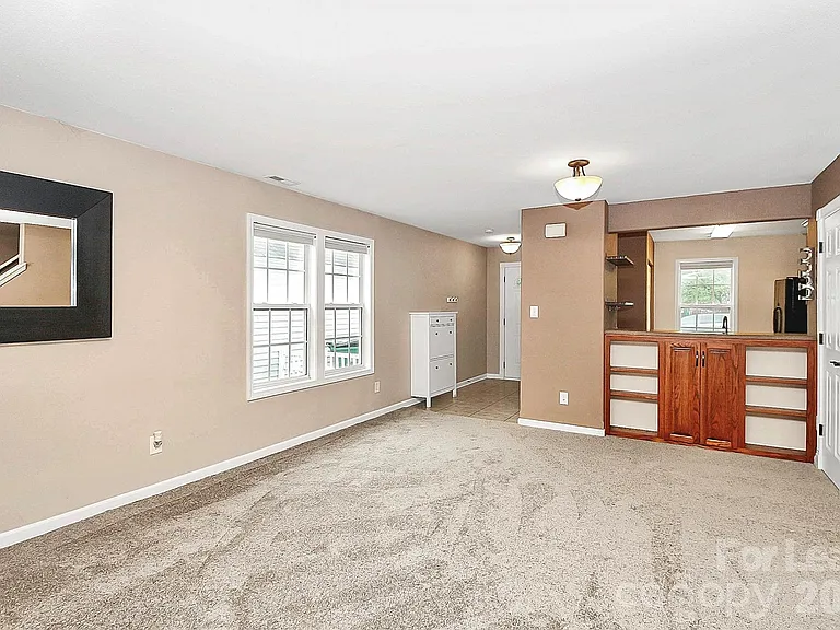5227 Silabert Ave — Photo 14