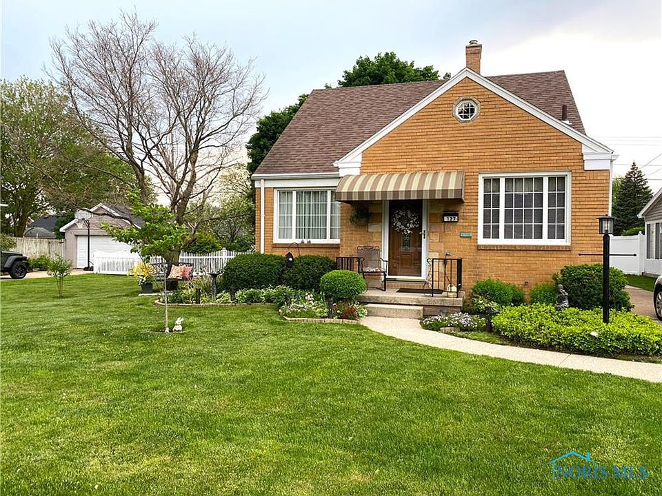 1st image of 127 Windsor Dr