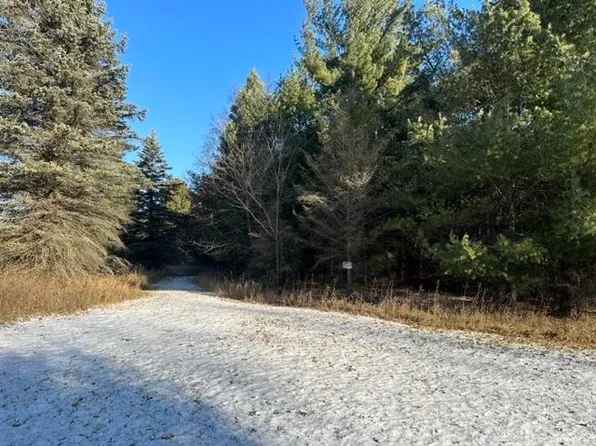 W9500 Schroeder Ln #4, Crivitz, WI 54114