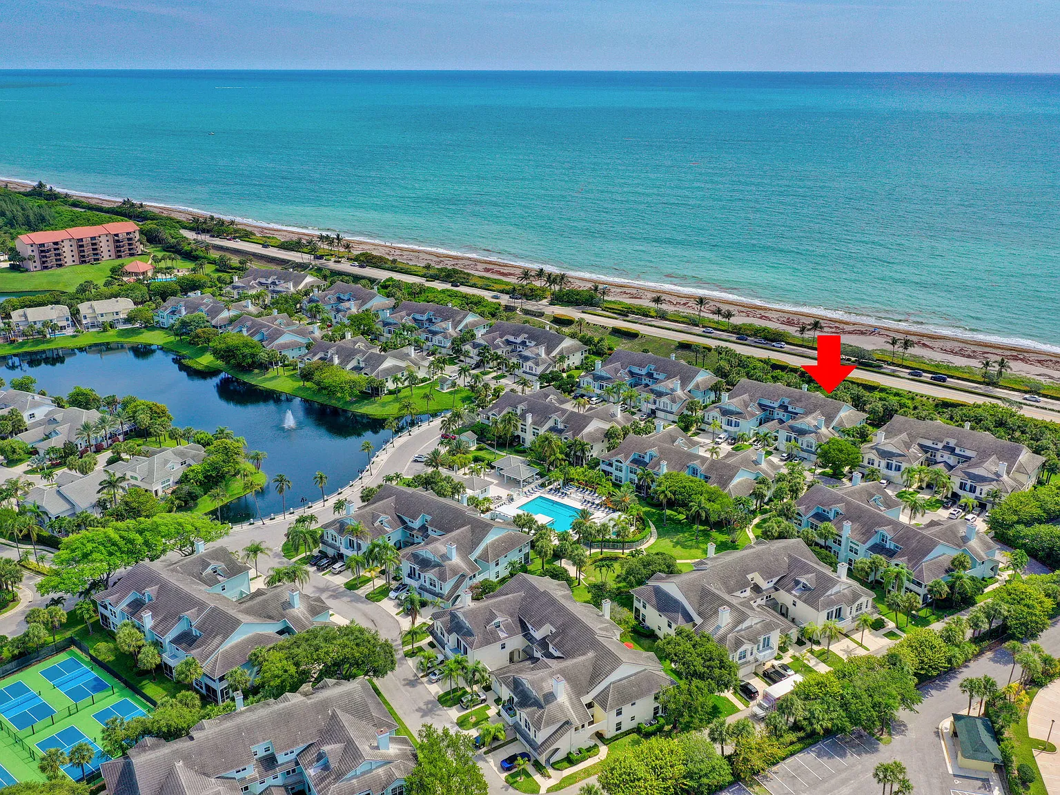 2 bed, 2.0 bath, 1620 sqft, $9,500 — Photo 2