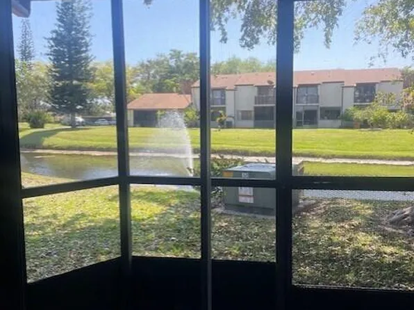 3594 Timberline Dr, West Palm Beach, FL 33406