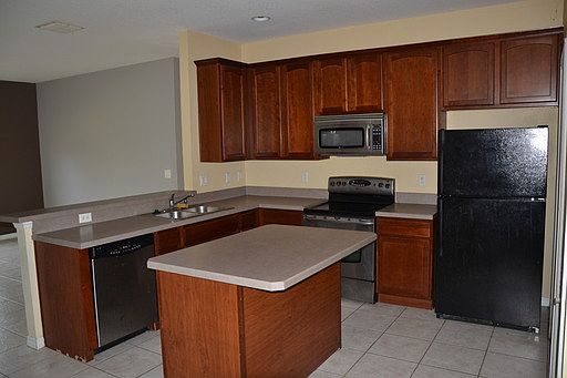 4th image of 2106 Shadow Creek Dr