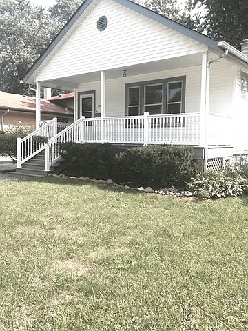 1749 Pine Rd photo 1