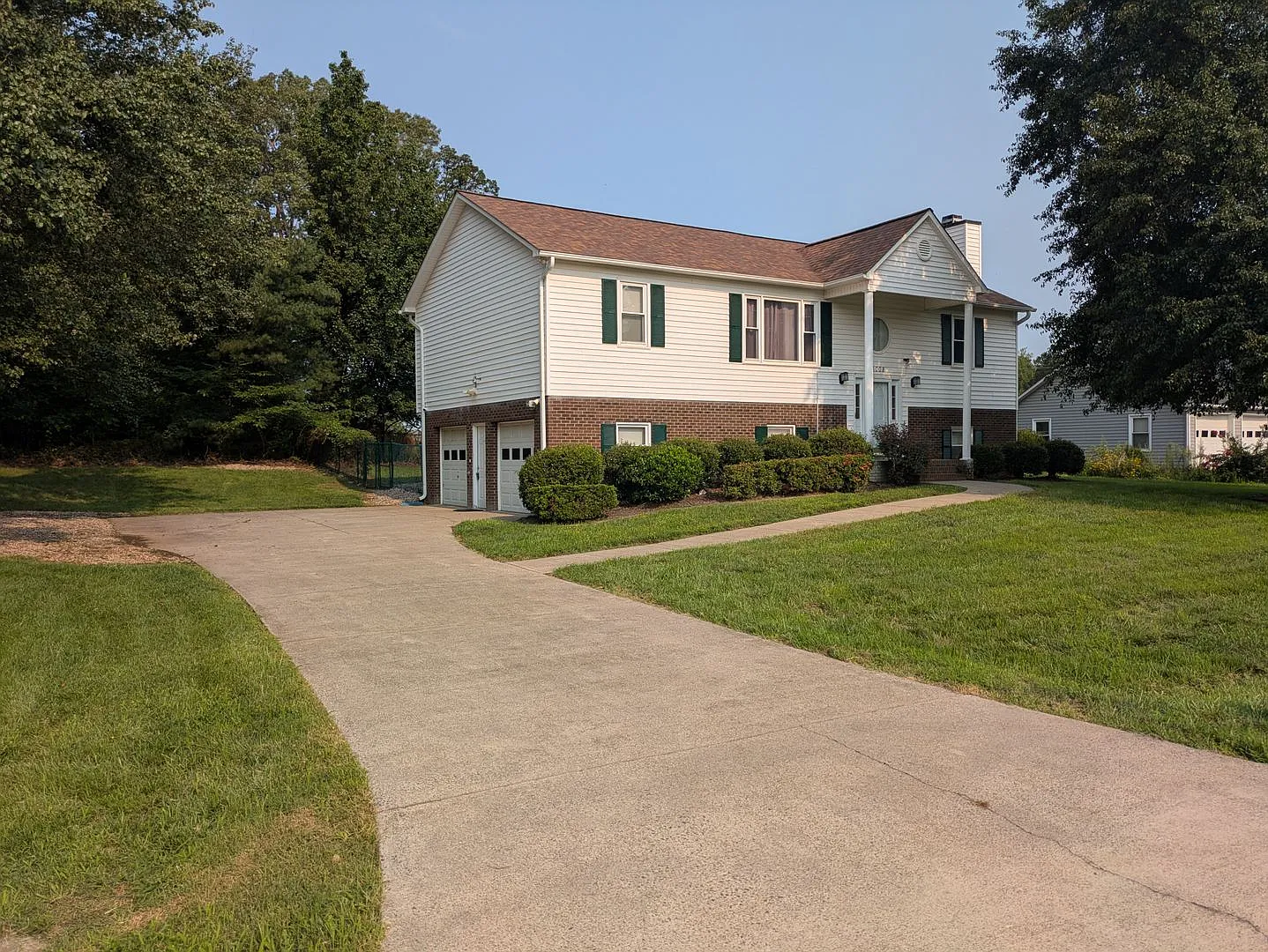 6008 Yeaton Glenn Drive — Photo 2