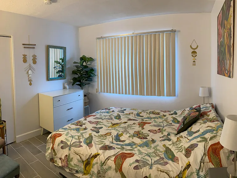 2410 E Manhatton Dr — Photo 9