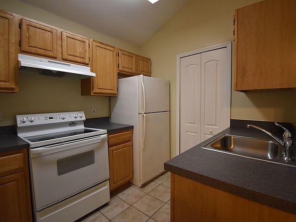 5th image of 3291 Westchester Square Blvd APT 205