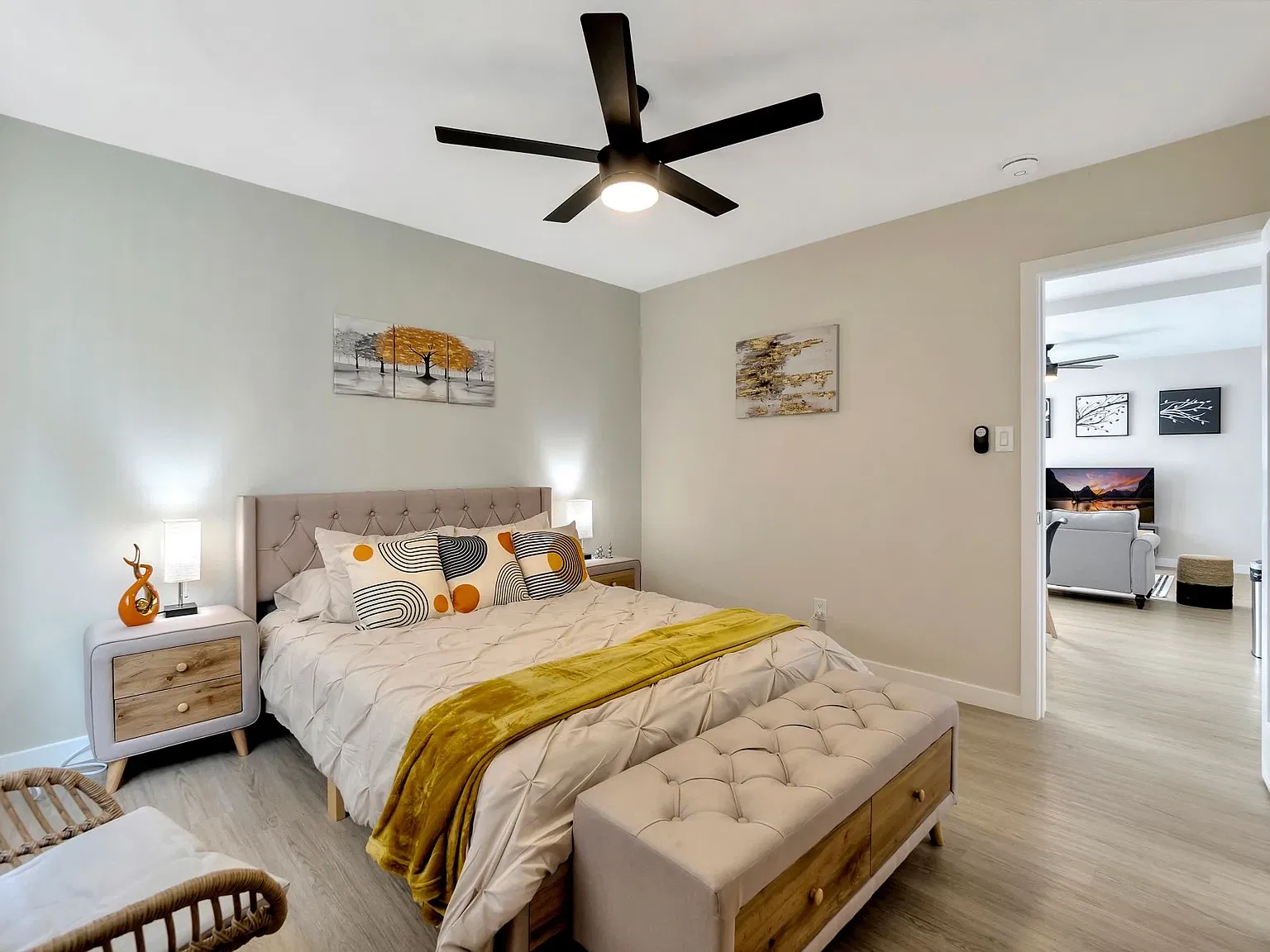 Wishing Well Apartments — Photo 4