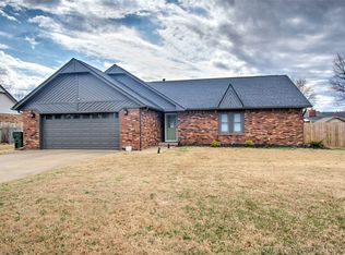 2807 Irving St, Muskogee, OK 74403