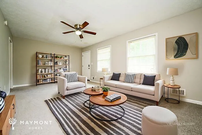 2472 Hartford Dr — Photo 6