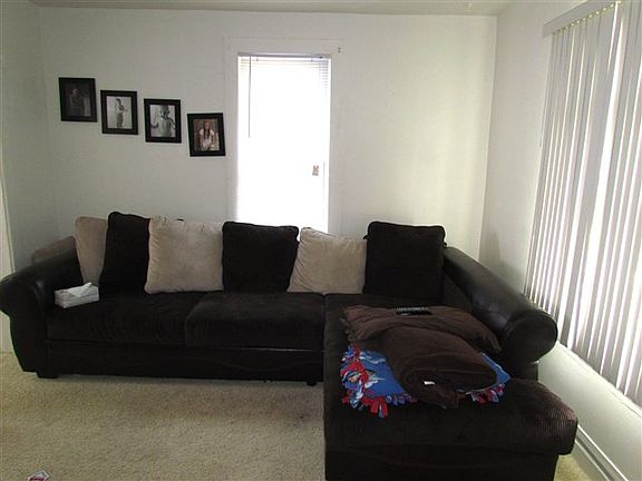 5th image of 1218-1218 1/2 E 4th St