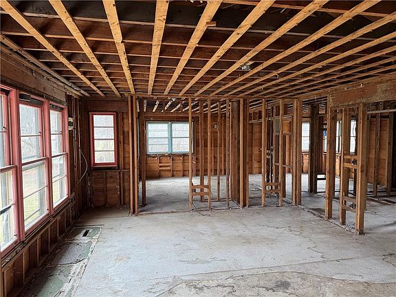 4th image of 21R Nichols Ln