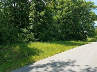 19 Parc Forest Trl, Hawk Point, MO 63349