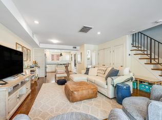 211 W 5th St #2, South Boston, MA 02127