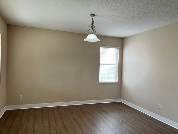 3rd image of 739 Reflections Ln