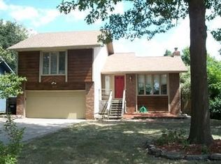 4526 S Weller Ave, Springfield, MO 65804