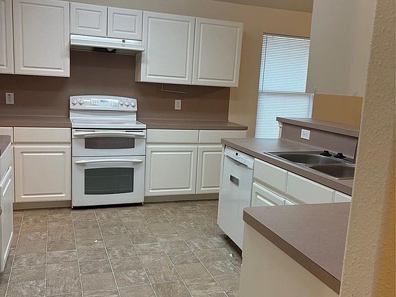 2nd image of 19814 Twin Rivers Dr