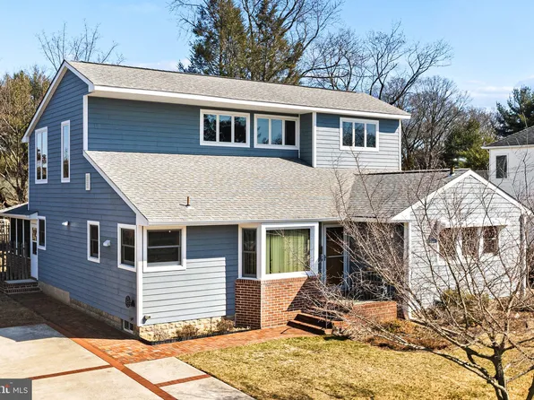 339 S Liberty St, Hammonton, NJ 08037