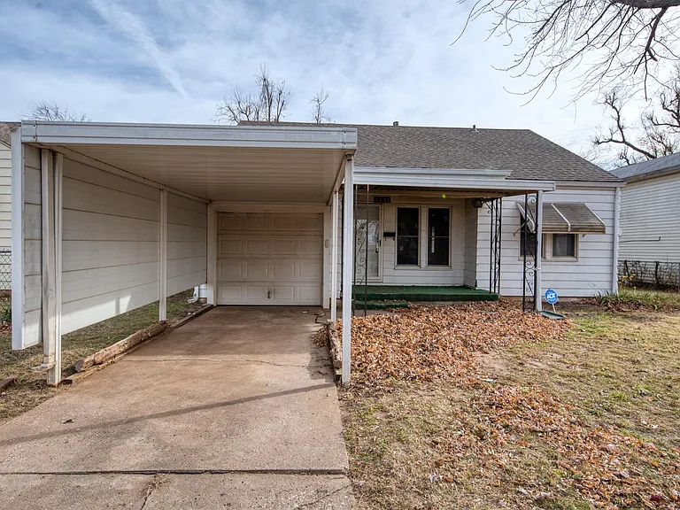 1132 N Saint Clair Ave — Photo 17