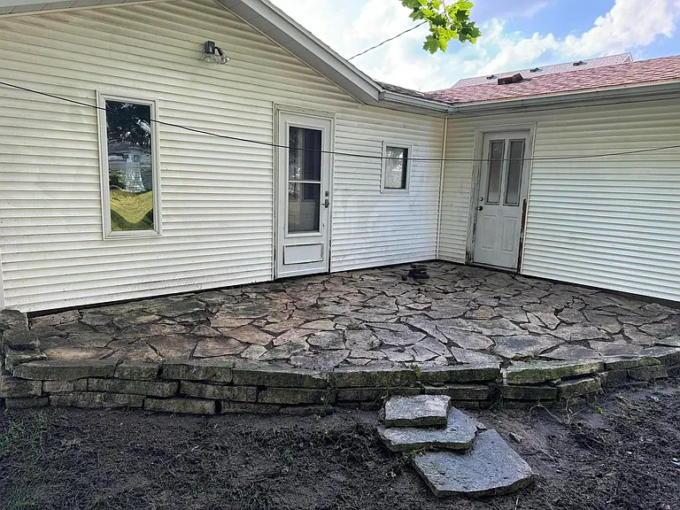 204 N Meyers Ave — Photo 12