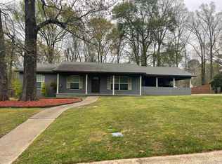 1621 Lenore, Benton, AR 72019