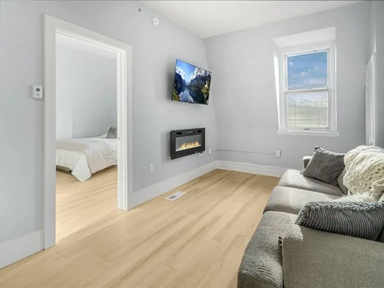 Quarry St. Apartments — Photo 25