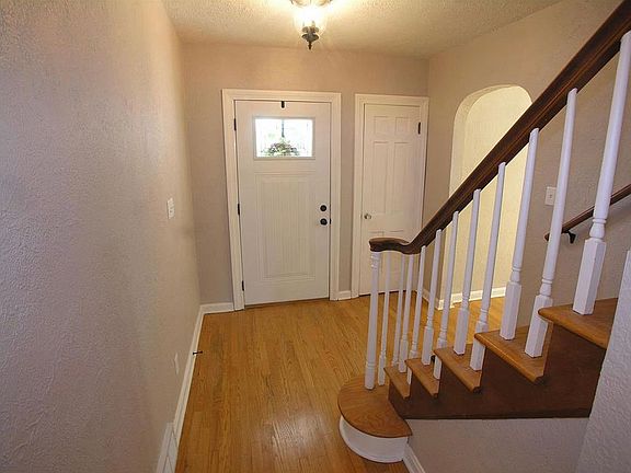 2nd image of 5831 E Pea Ridge Rd
