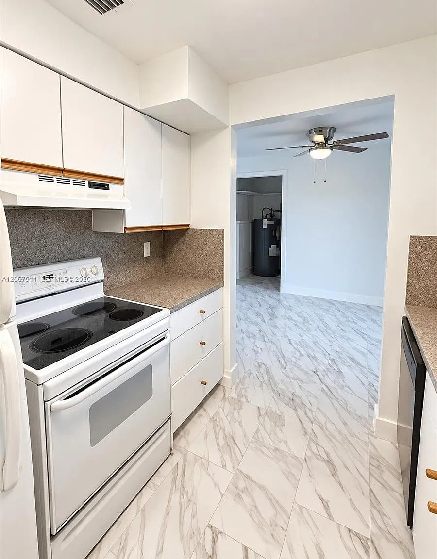 Everglades Rd, Palm Beach Gardens — Photo 1
