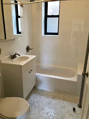 Rented by Silverstreet RE LLC | media 19