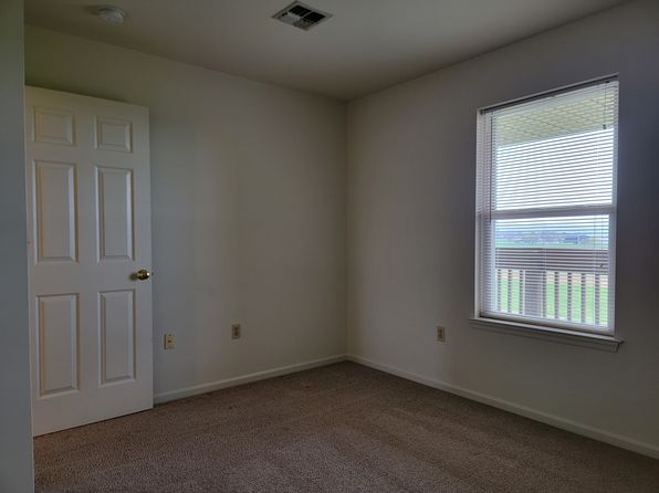 1367 Martin Ave, Ephrata, PA 17522