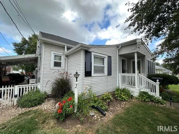 205 NW 1st St, Washington, IN 47501