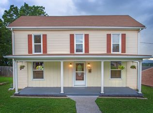705 S Maple St, Vinton, VA 24179