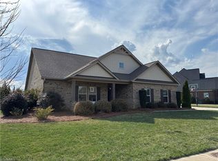 3242 Waterford Glen Ln, Clemmons, NC 27012