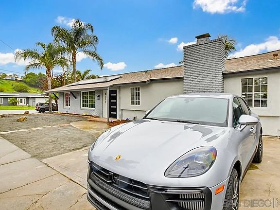 3rd image of 8402 Lockland Ct