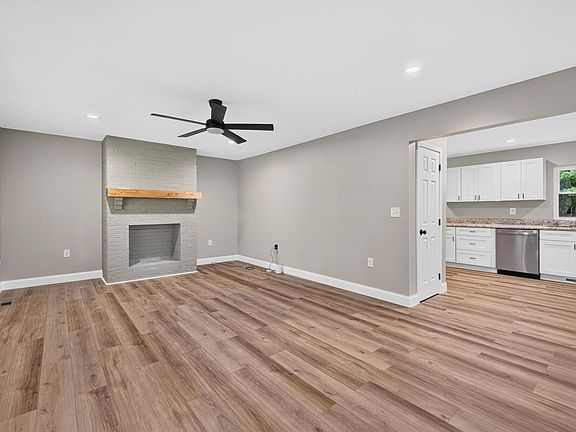 5th image of 691 Ailshie Rd