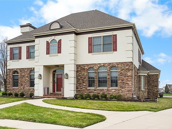 3rd image of 1607 Chestnut Grove Ct