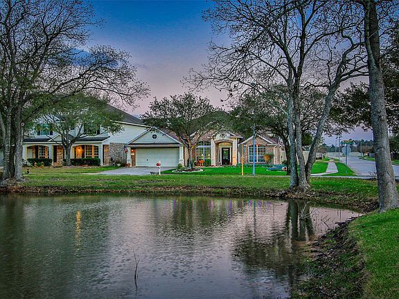 5th image of 8227 Palmetta Spring Dr