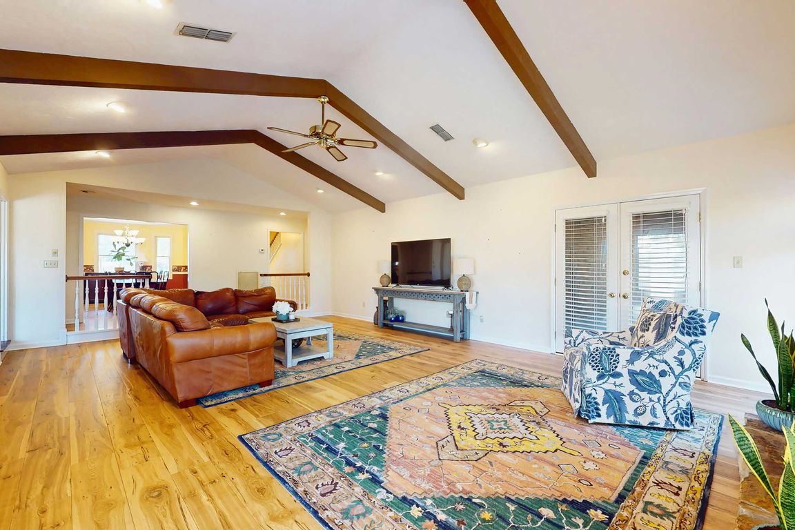 next background image