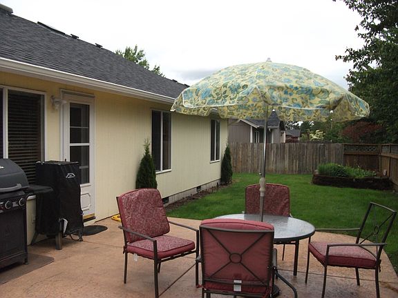 Back patio stamped concrete