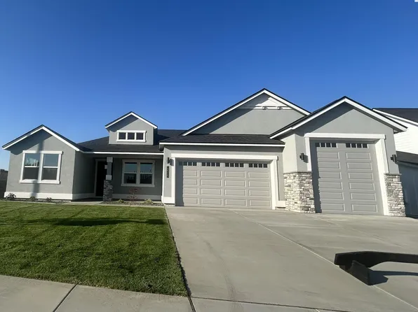 12113 Vincenzo Dr, Pasco, WA 99301