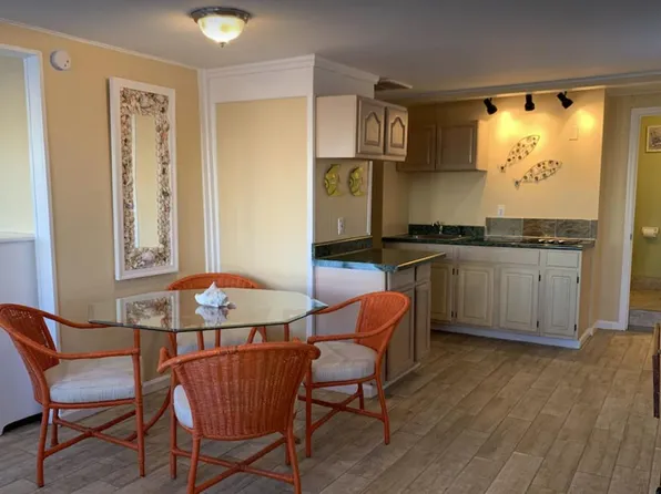 2429 Sandpiper Rd, Virginia Beach, VA 23456