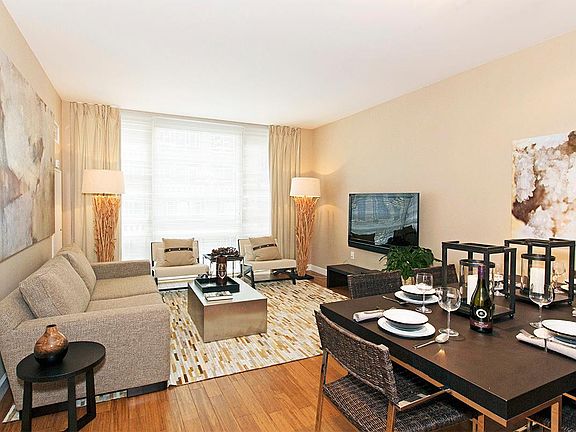 3rd image of 330 W 39th St APT 22E