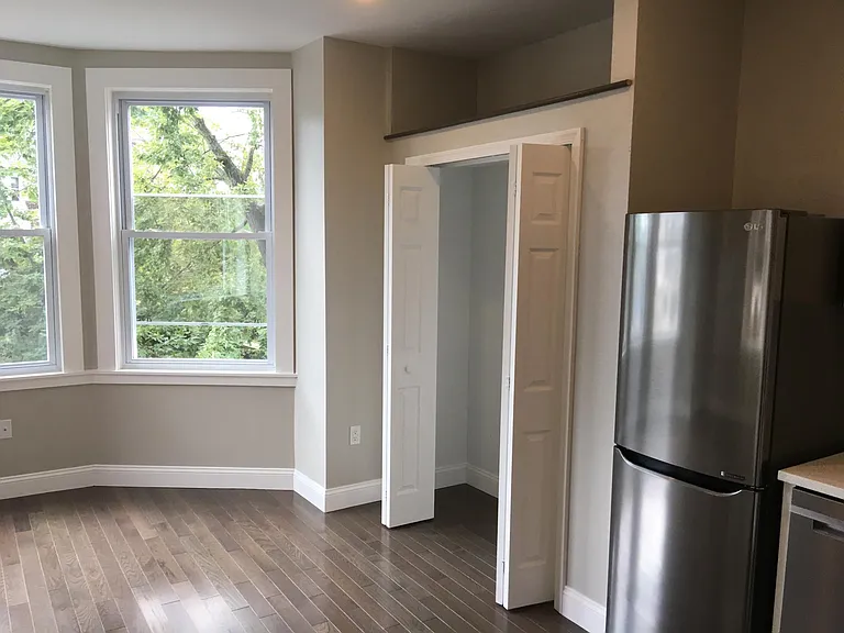 4705 Chester Ave #2 — Photo 3