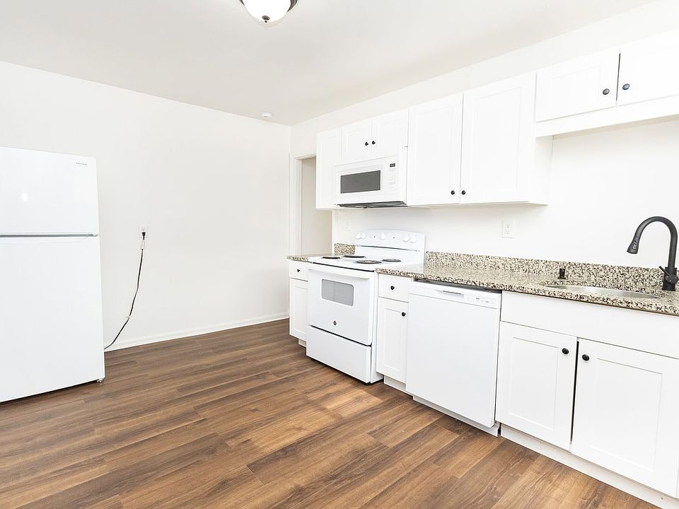 1st image of 2011 Milne St APT B