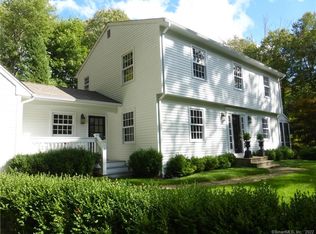 11 Woods Edge Rd, Bethlehem, CT 06751