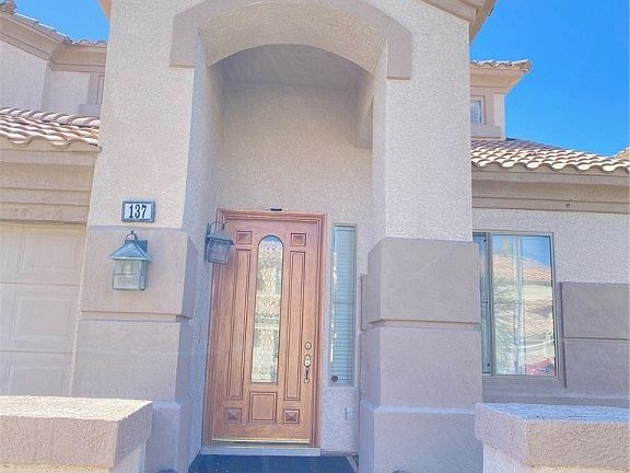 5th image of 137 Chateau Whistler Ct
