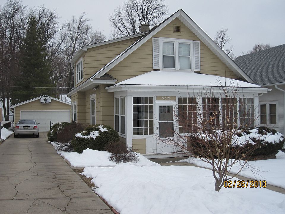 Front with enclosed porch